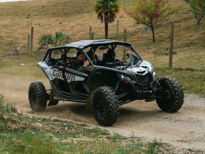 Passeio UTV